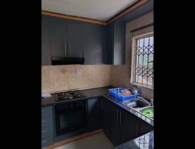 4 BEDROOM PROPERTY TO RENT IN NEWLANDS WEST